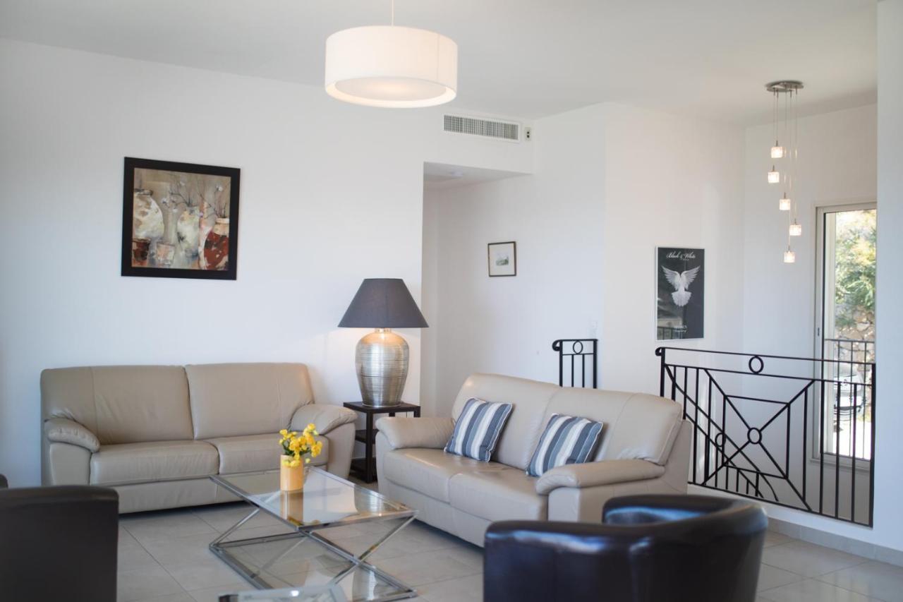 ניס Vinaigrier Hills Vi3086 By Riviera Holiday Homes מראה חיצוני תמונה